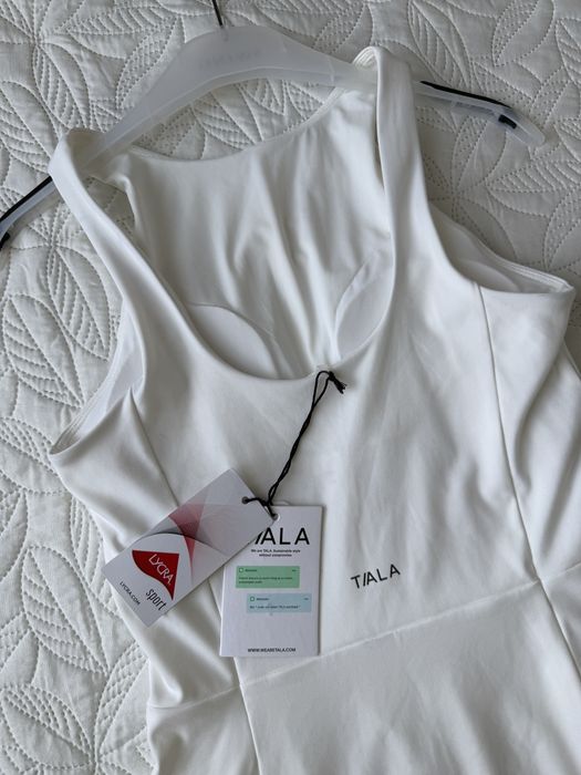 Тенісна біла сукня шорти для спорту. НОВА