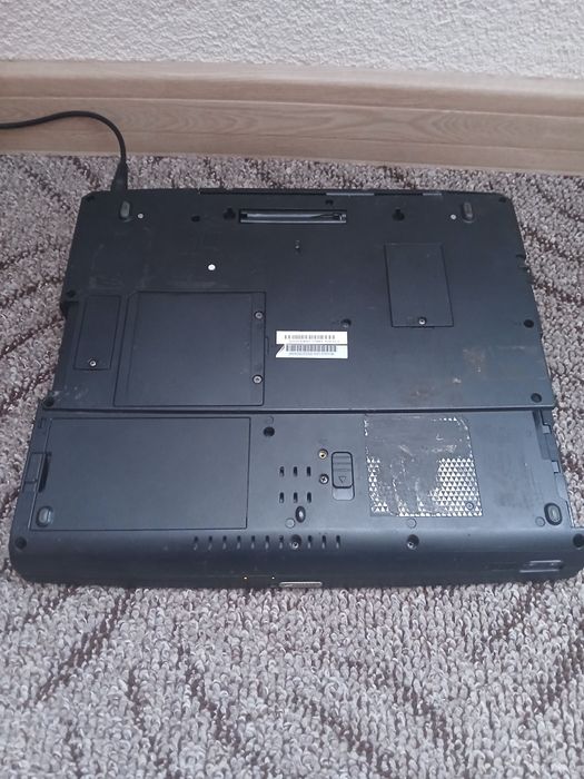 Toshiba Satellite Pro 6100, brak zasilacza,dysku.