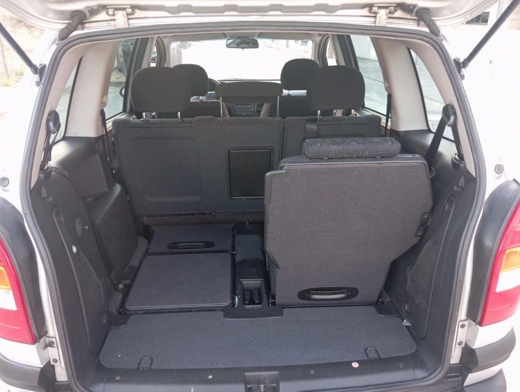 Opel Zafira 1.6 103mil KMS 7 lugares  reais 1 dono com ac 2001