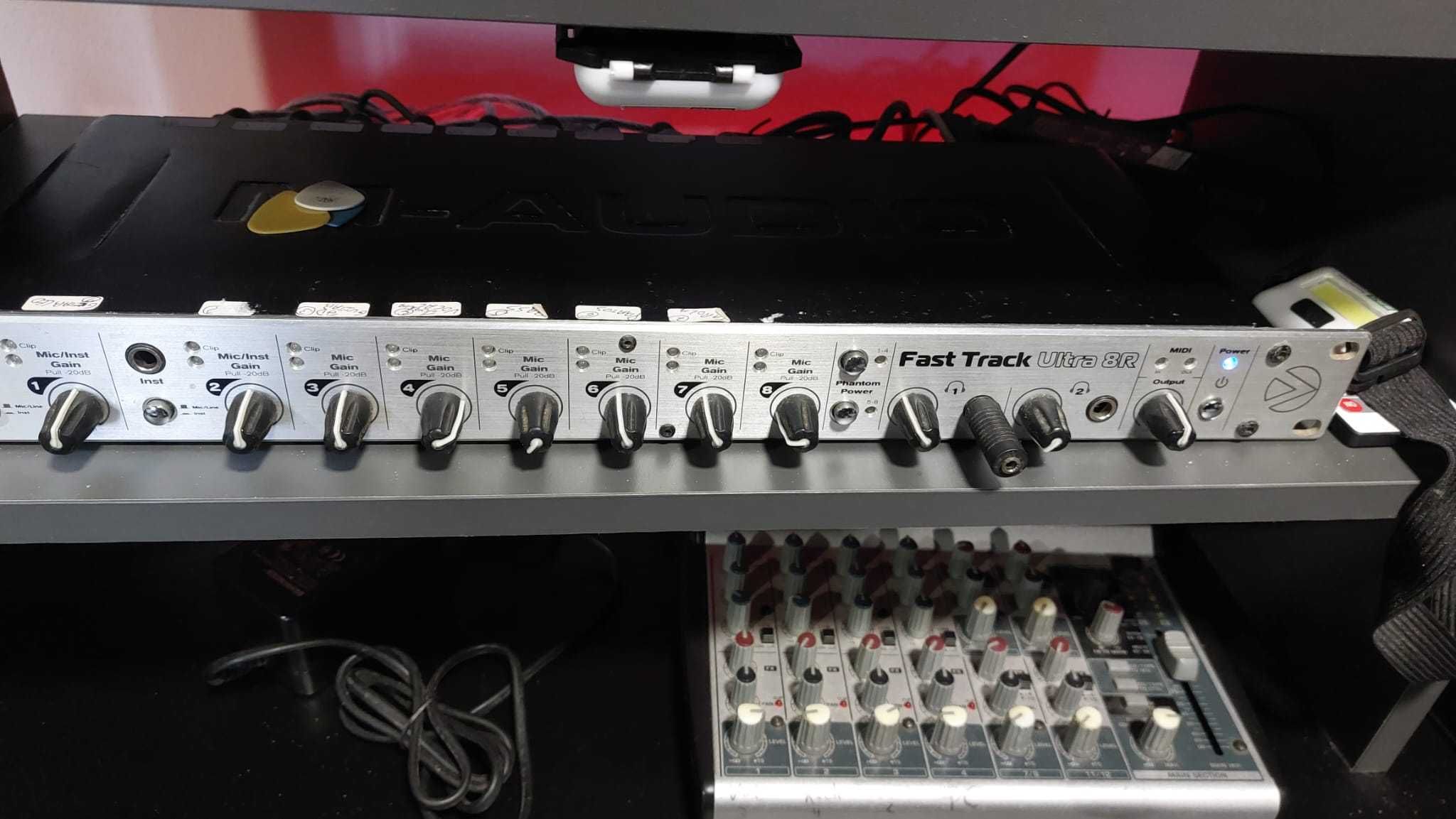 Interface Áudio M-Audio Fast Track USB