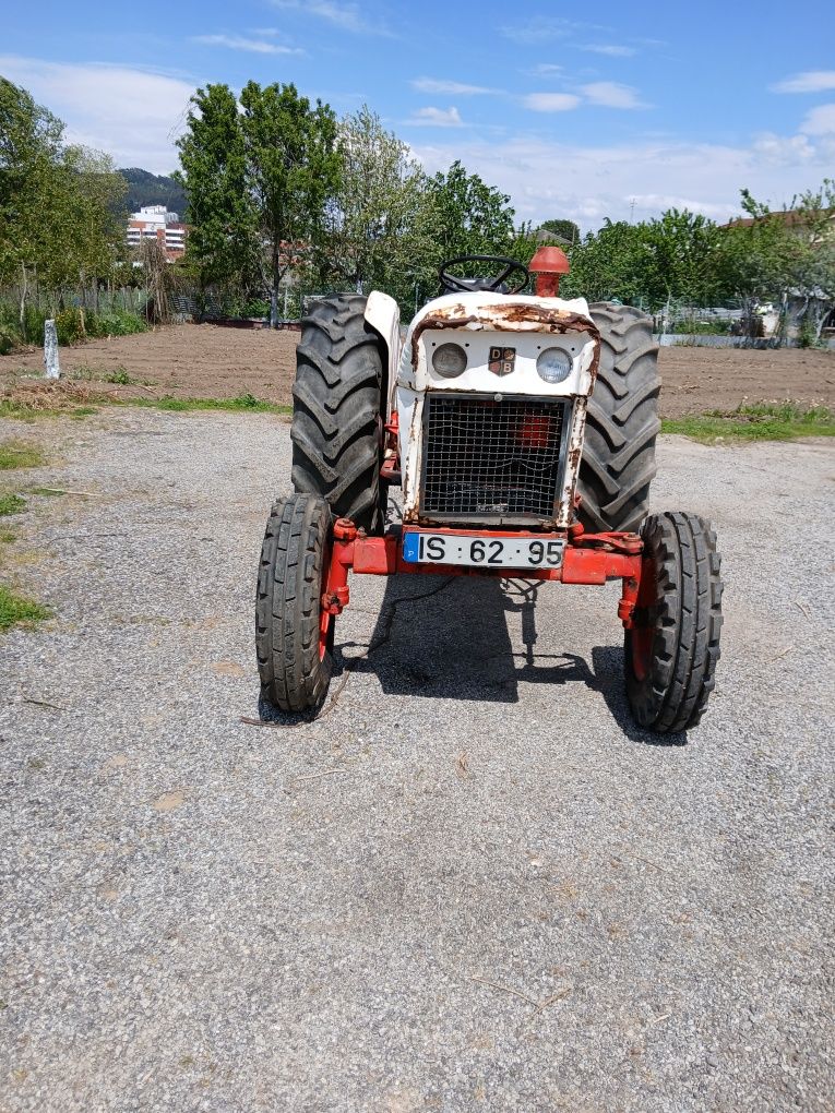 Trator agrícola David brown 990