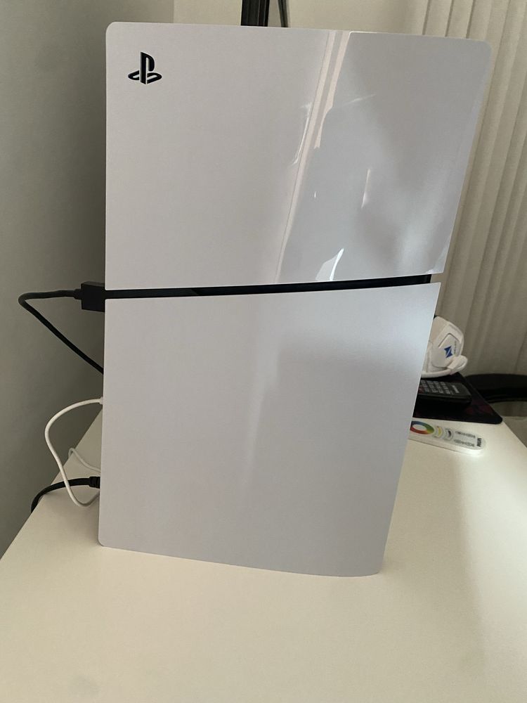Ps5 + 1 comando + 1 carregador