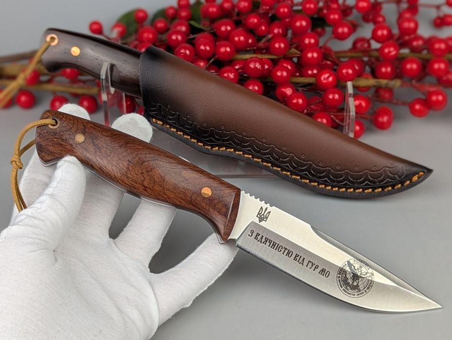 Ніж мисливця. Нож ручной работы с гравировкой.