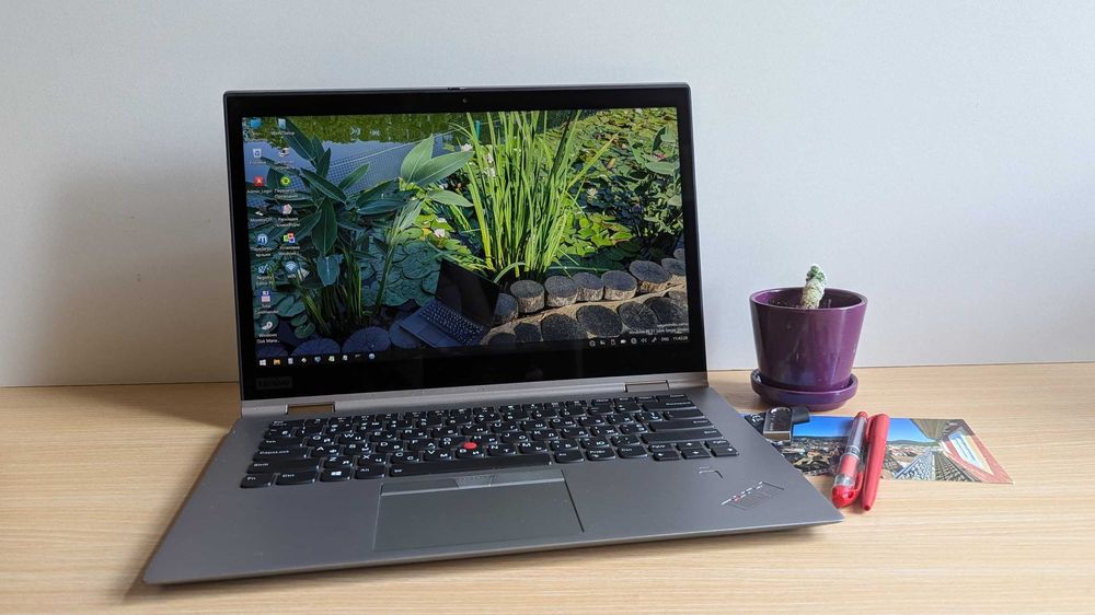 Сріблястий трансформер Lenovo ThinkPad X1 Yoga 3th на i7 з LTE-модемом