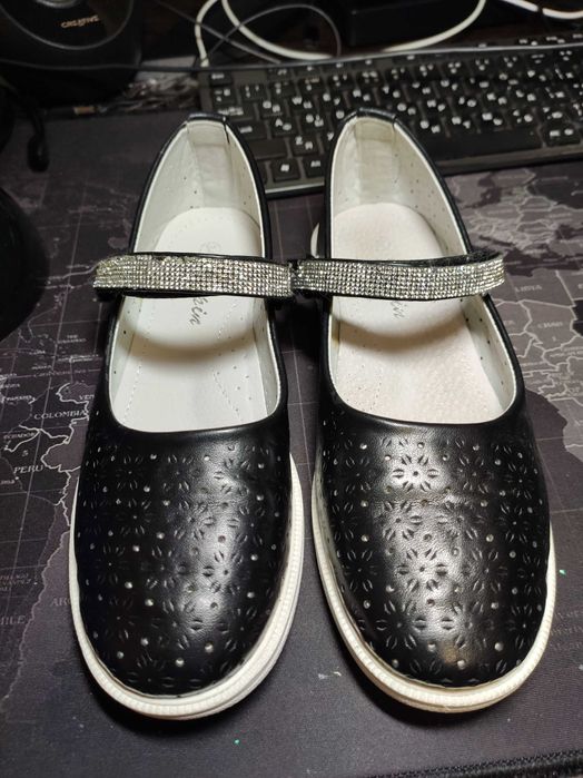 Туфлі дитячі чорні 34 розмір