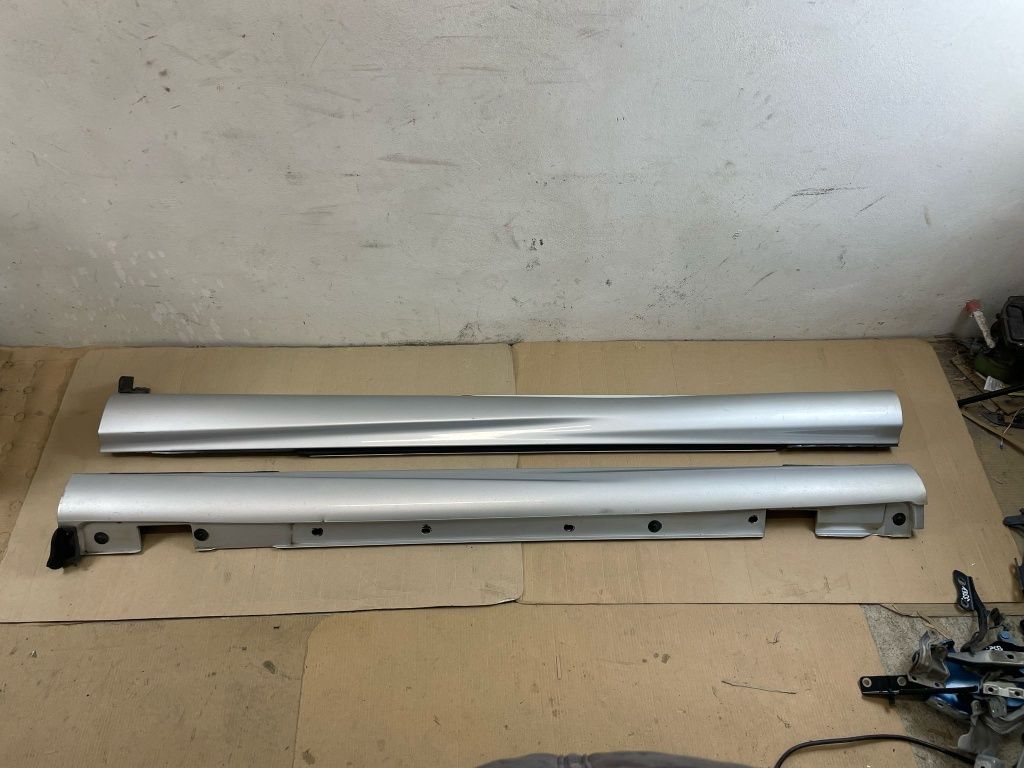Mercedes W 209 CLK Lift 05-09r AMG Listwa Progowa Kolor 775