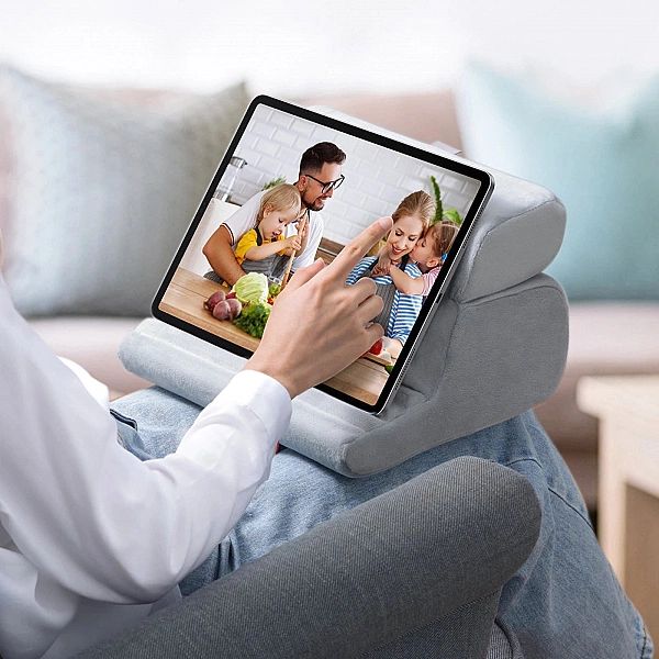 Ugreen welurowa składana podstawka na tablet telefon szary (60646 LP47
