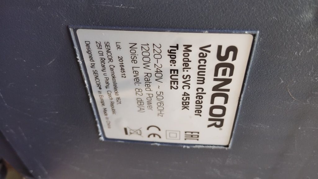 Odkurzacz 1200W sensor turboszczotki