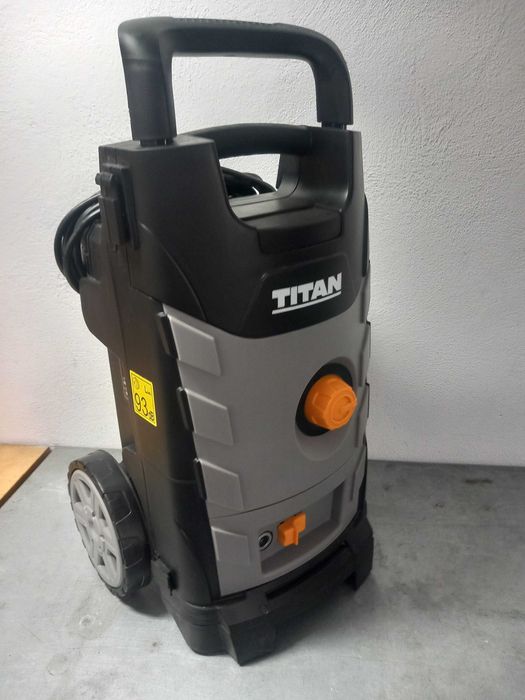 Myjka wysokociśnieniowa Titan ttb1800prw  nowa !! 140 bar 1,8 Kw