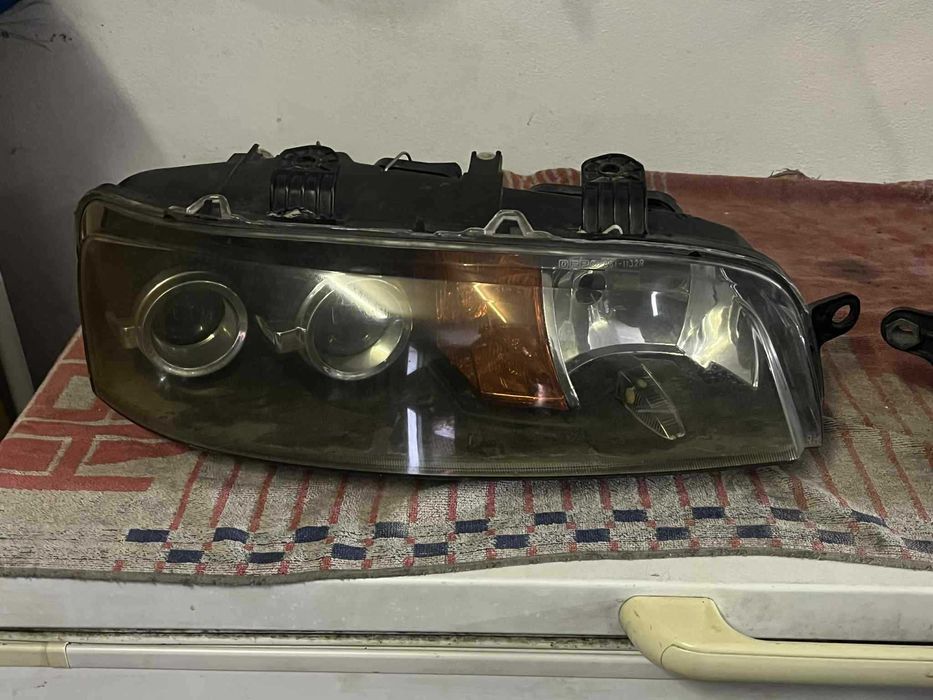 Óticas/Faróis Fiat Punto 188 MK2 com Farol Nevoeiro