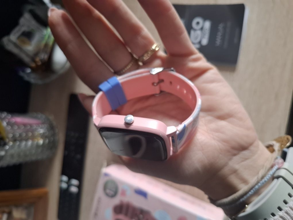 Zegarek smartwatch dziewczęcy uzywany  i go pro forever