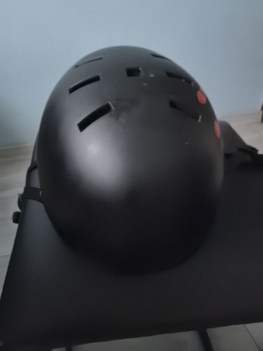 Kask na hulajnoge, rower Nils Extreme
