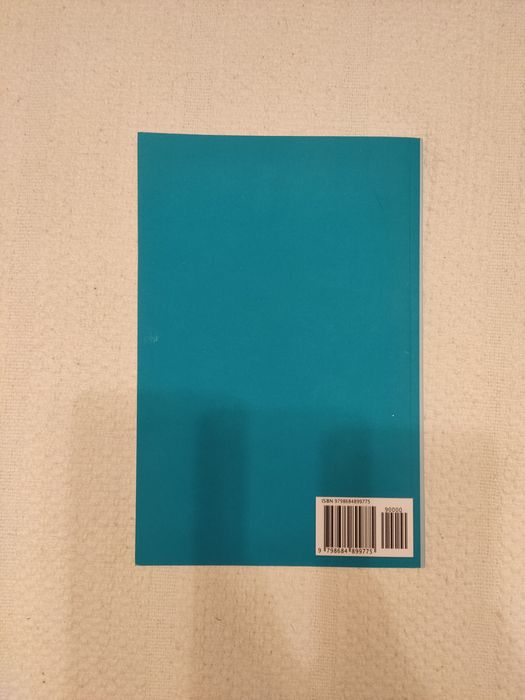 Livro Alice's Adventures in Wonderland - Lewis Carroll