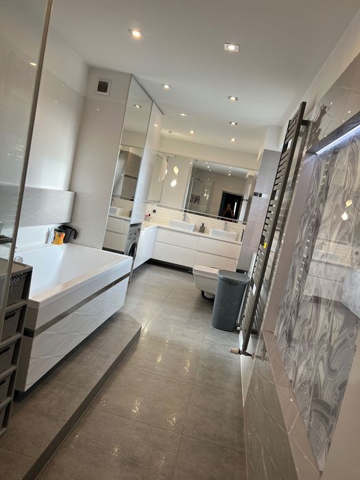 Sprzedam pół domku dwurodzinnego w stanie do zamieszkania