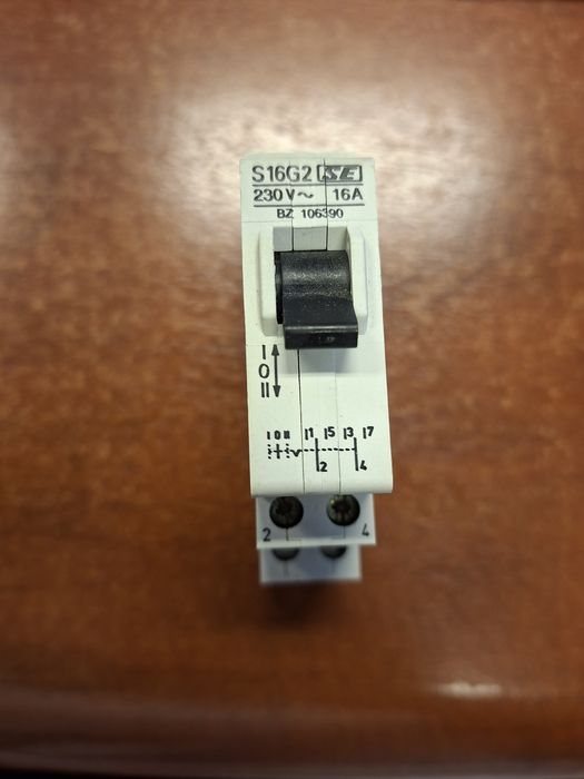 Łącznik modułowy z dźwignią 0 do 1