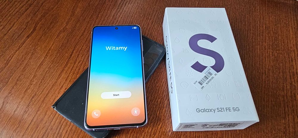 Samsung S21 FE 5G od kobiety zadbany