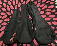 Três sacos para instrumentos de corda