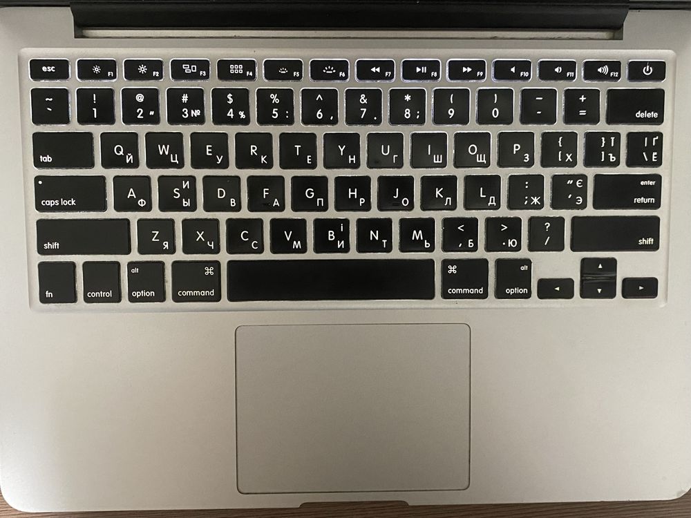 Apple MacBook Pro 13 retina 8/256 a1502 core i5 ноутбук