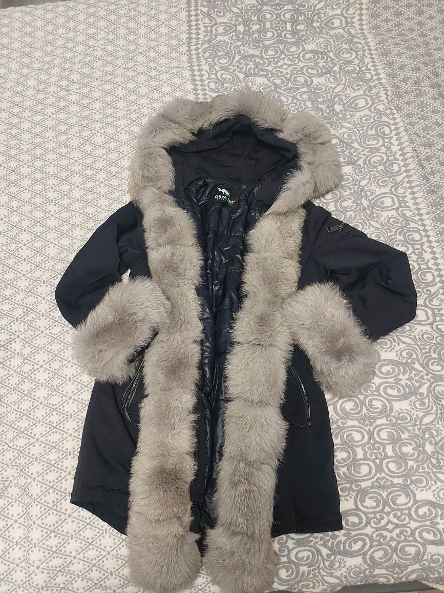 Парка жіноча продам