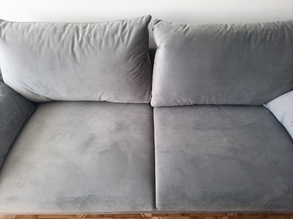 Nowa sofa rozkładana polskiej produkcji LIBRO