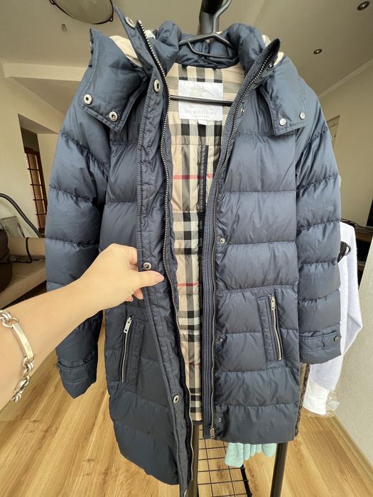 Пуховик пальто Burberry, оригинал!!! На S размер. Указан 14 лет. Новый