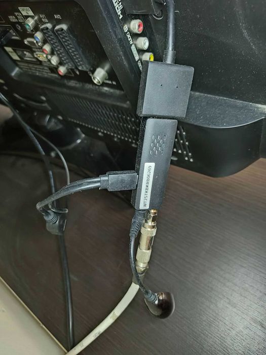 Telewizor LCD LG 32LD320 32 cale + dekoder