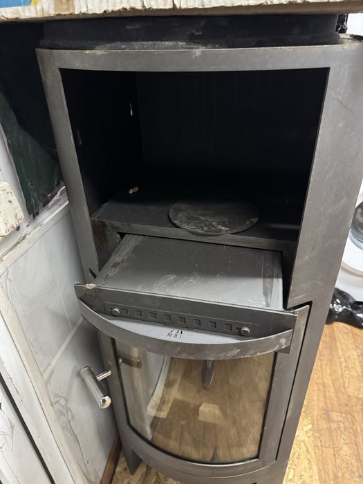 Німецький камін твердопаливний