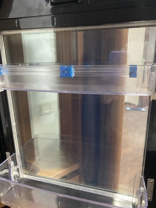 Маленький холодильник