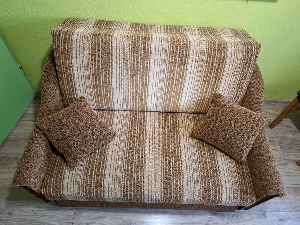 Rozkładna sofa używana