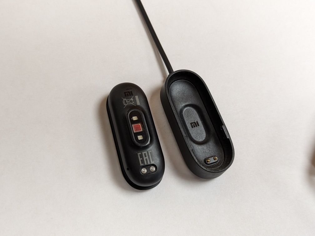 Фітнес браслет Xiaomi Mi Band 4 NFC