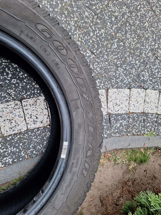 Sprzedam opony 195/50 R16C Goodyear Cargo