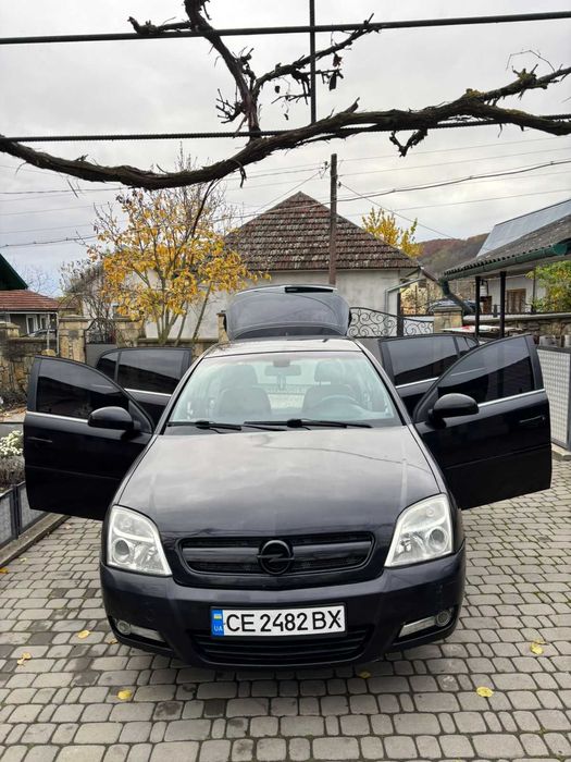 Продам автомобіль Opel Signum