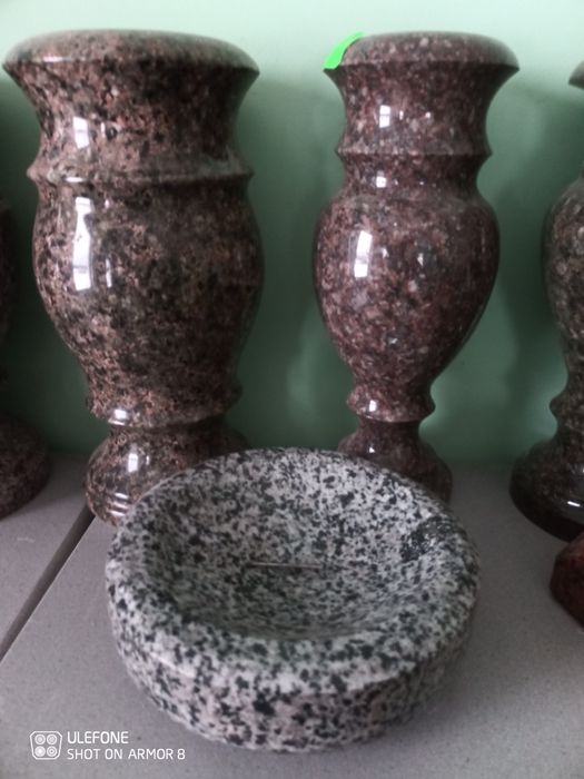 Попільнички гранітна