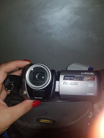 Цифровая видеокамера SDR-H280