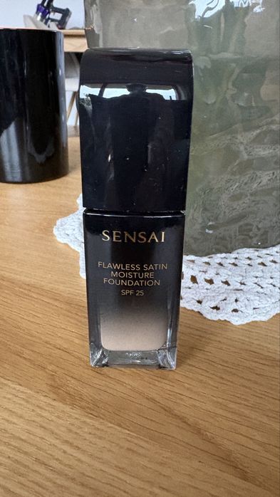Sensai podklad nr 203  natural beige