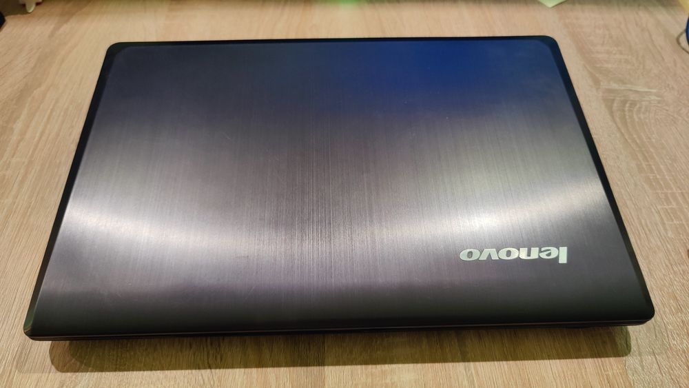 Laptop Lenovo IdeaPad Y580
