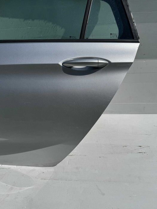 Opel Astra K drzwi lewe tył kombi z176 w kolor