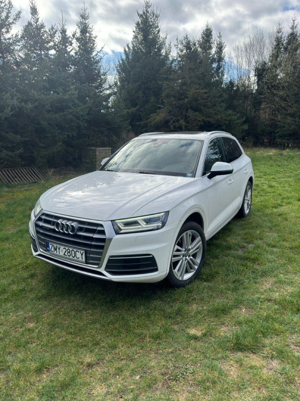 Audi q5 FY PREMIUM PLus .