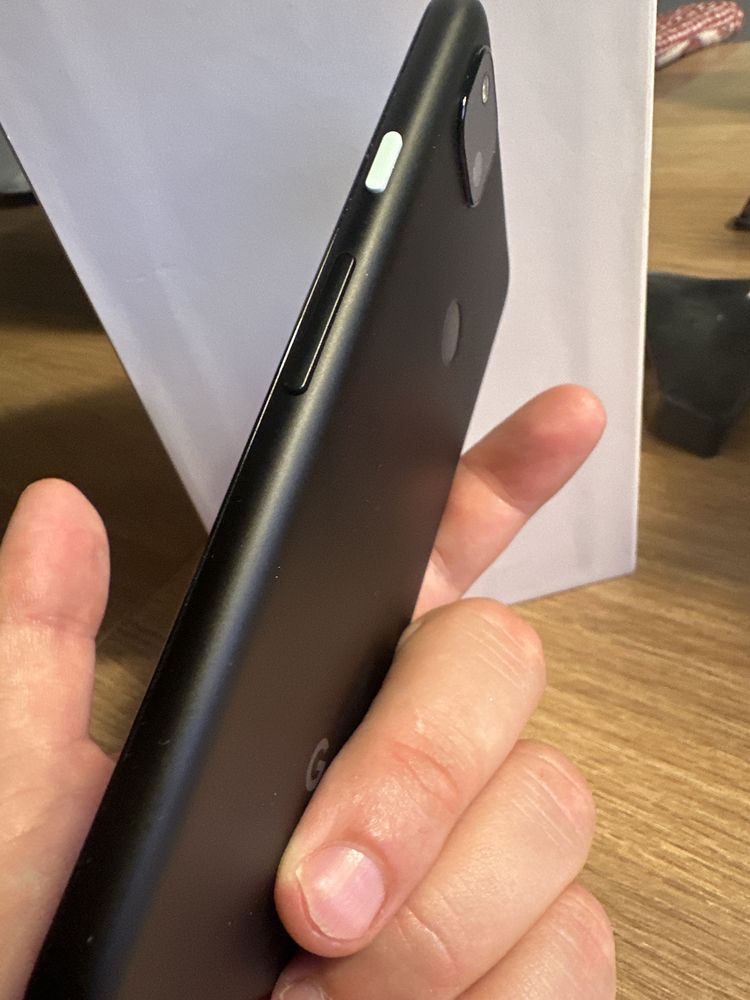 Google Pixel 4a  LTE 6/128 gb g025n