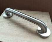 Barra de apoio e segurança para WC