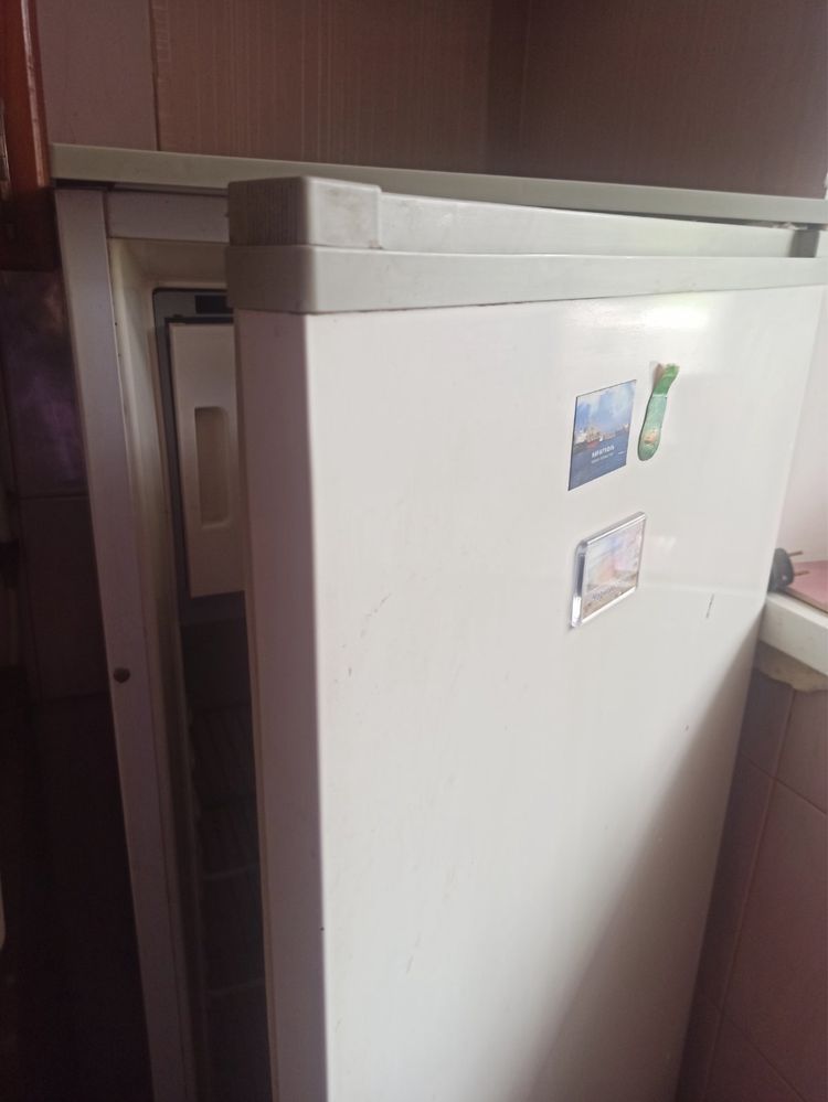 Холодильник donbass