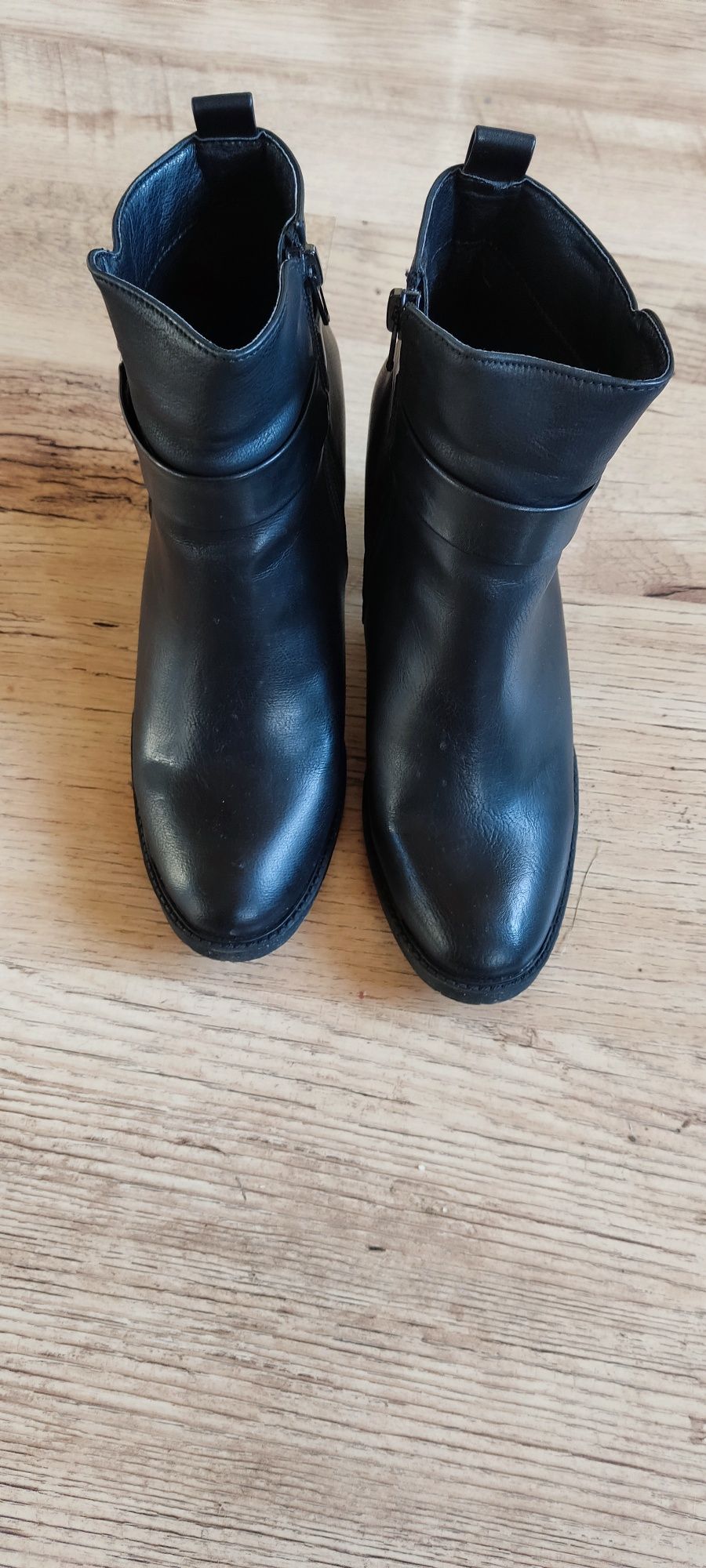 Botki damskie CCC