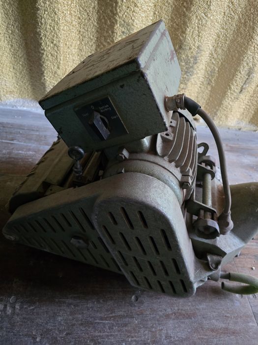 Maquina de afagar madeira