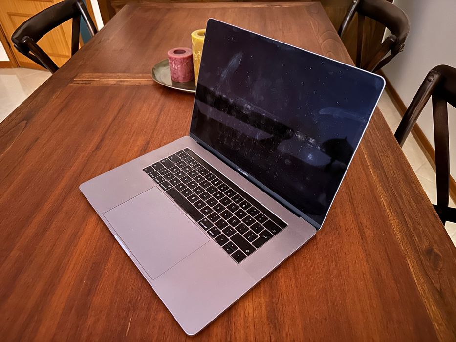 MacBook Pro 15" (2017) à venda – Excelente estado!