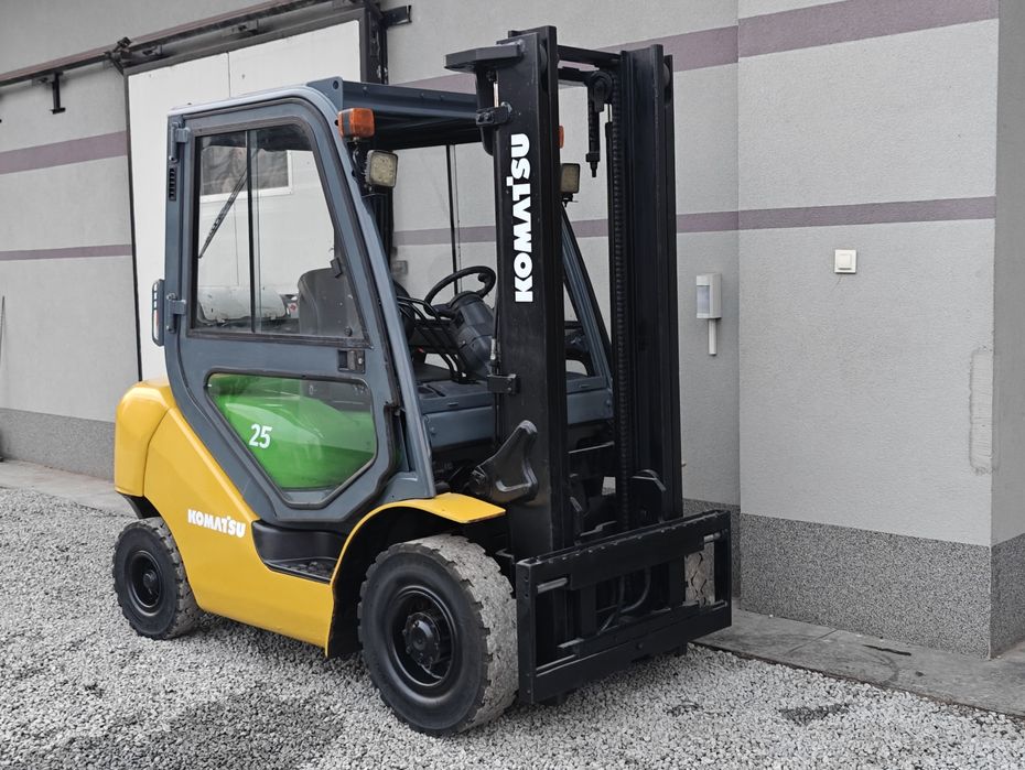 Wózek widłowy Komatsu FG25HT 2.5T Lpg 2007r Kabina Silnik Nissan K21