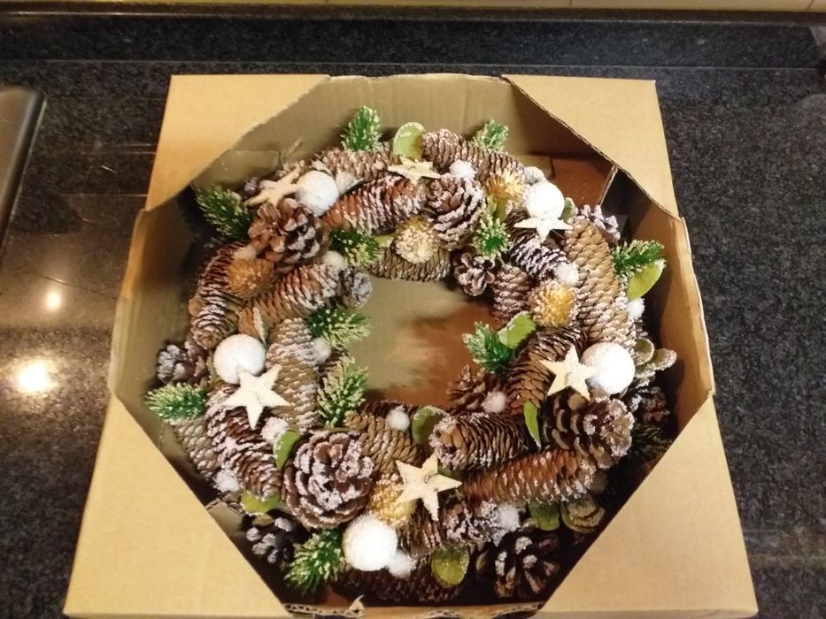 NOVO,Coroas Natal decoradas,centros de mesa,pinhas reais,preço unidade