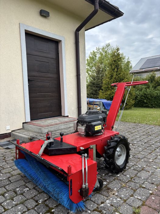 Hydrauliczna zamiatarka honda