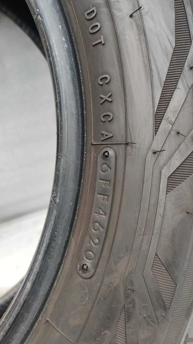 Opony Letnie 215/60/17C Toyo 4szt 8,5mm Vito  Trafic  VW T5 T6