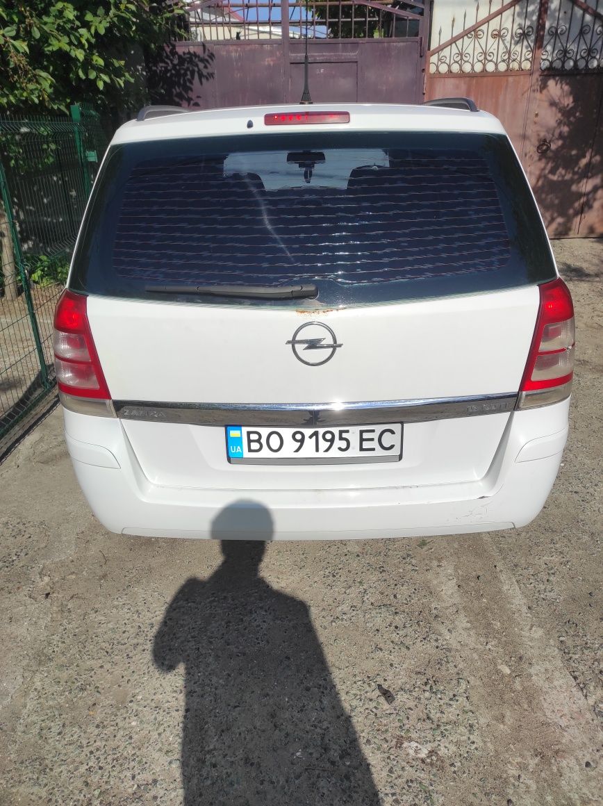 Опель зафіра б opel zafira b