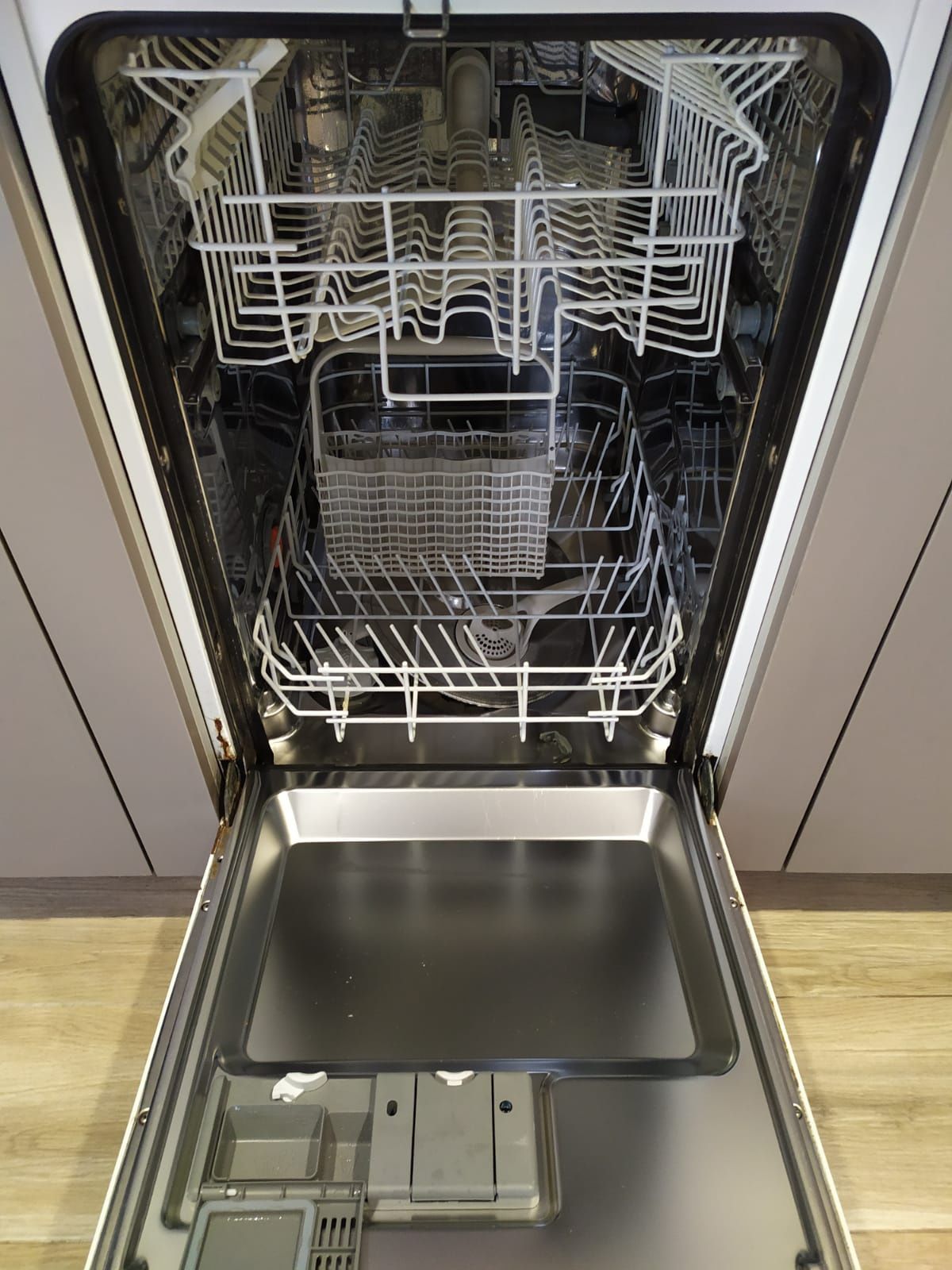 Máquina Louça Zanussi 45cm